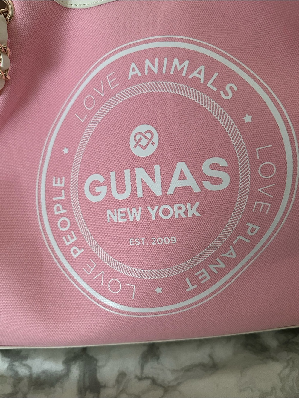 Gunas New York Pink Canvas Tote with Matching Pouch - Picture 3 of 5